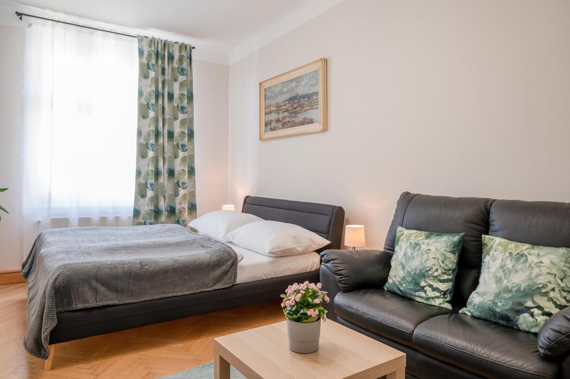 Apartment Palace Petrarca Prag