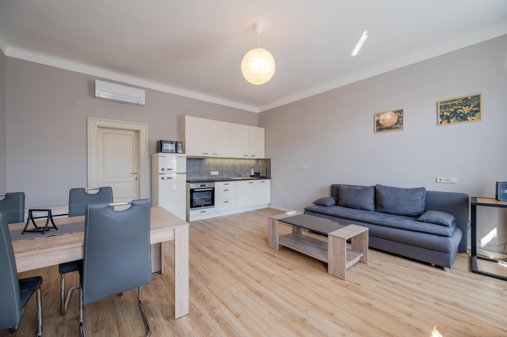 Palace Petrarca Apartment Prag